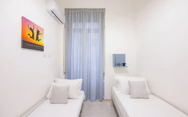 Garibaldi Central Station Apartment