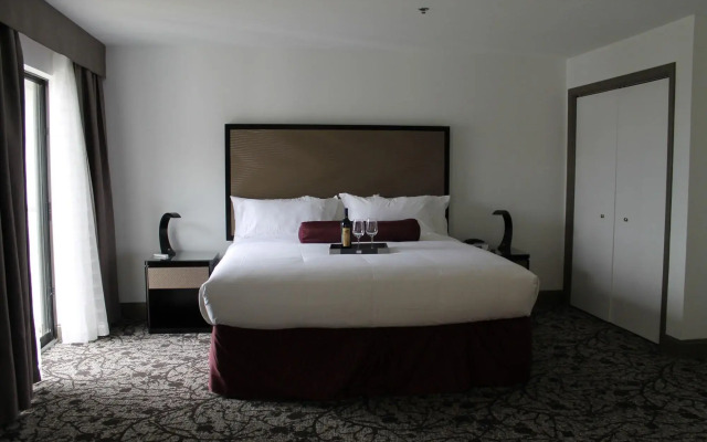 Regalia Hotel & Conference Center