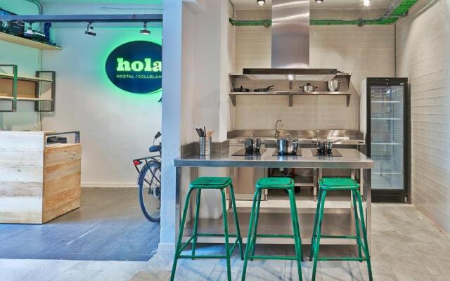 Hola Hostal Collblanc - Hostel