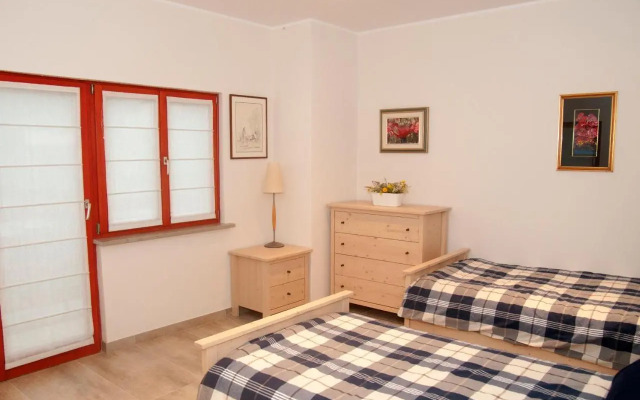 Bed & Fishing House