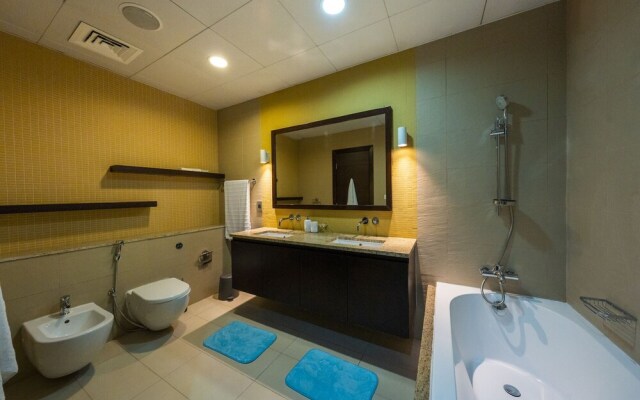Modern beachfront 1BR apartment