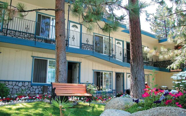 The Americana Village