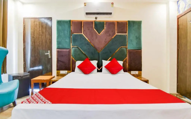 Hotel Double R