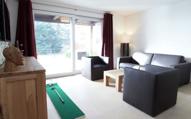 Modern Apartment Near Lake in Zell Em See