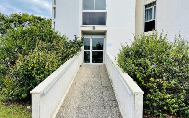 Furnished Apartment With Balcony & Parking in A Secure Residence