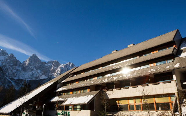 Spik Alpine Wellness Resort