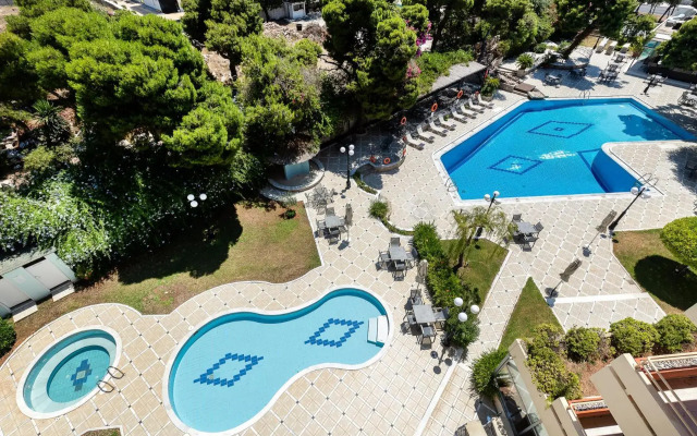 Oasis Hotel Apartments