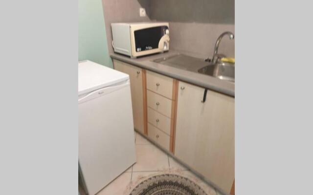 central studio very close to the port of Volos