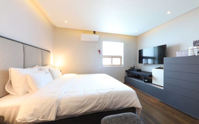 Grey70 Hotel