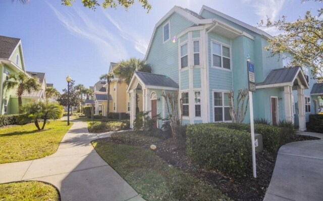 Runaway Beach Condo in Kissimmee