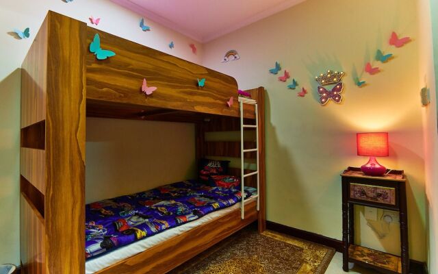 Rose Dream - 5 Bedrooms Palm Villa on the beach with private pool