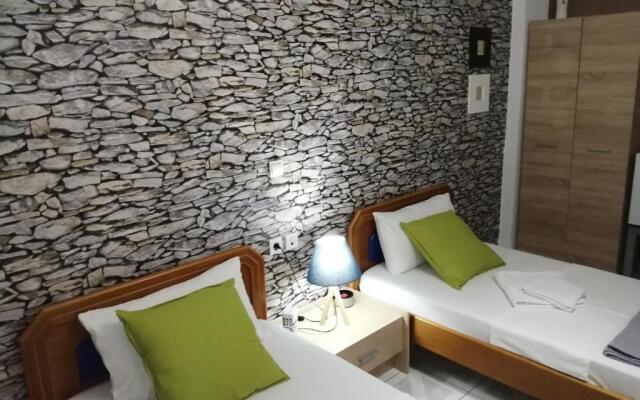 Hotel Efyra