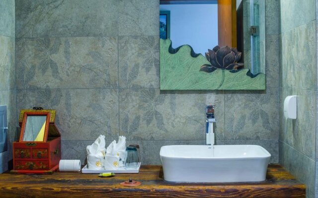 Dali No.1 Sea View Hotel