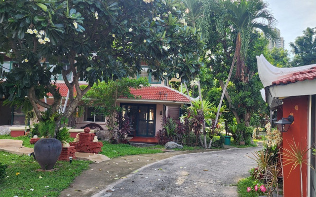 Safari Riviera Resort