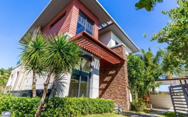 Sanya Pengyue Pool Villa