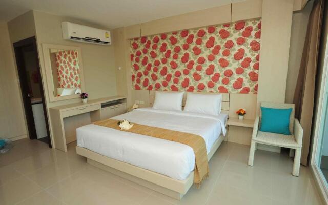 Chalong Beach Front Residence