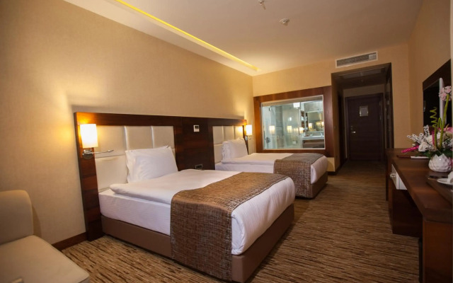 Mitannia Regency Hotel