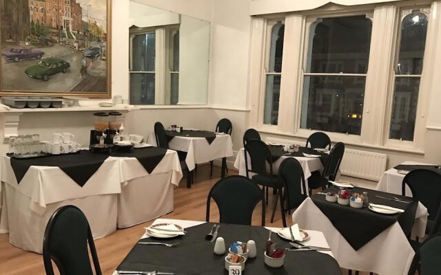 Victoria Hotel