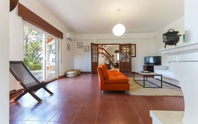 Sintra Classic Villa by Homing