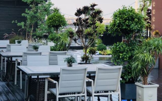 Ningbo Bund Puna Art Hotel