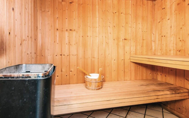 10 Person Holiday Home in Glesborg-by Traum