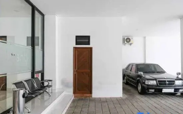 Vibes Djanti Residence Yogyakarta by Sans Hotel