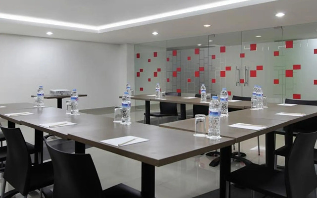 Amaris Hotel Thamrin City - Jakarta
