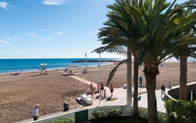 Beachfront Apartment Las Burras MRA 02