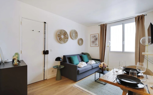 Peaceful Studio -2p- Moulin Rouge