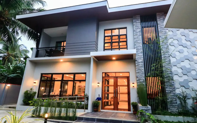 Josefina's Tourist Inn