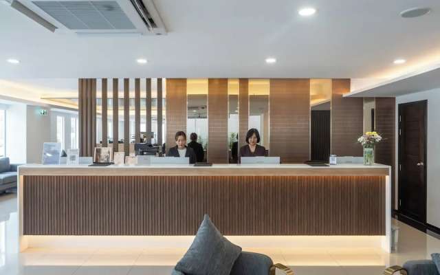 Samutprakarn Hotel