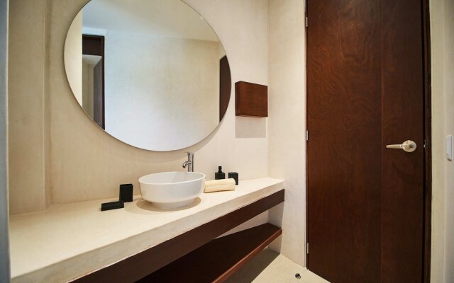 Tanik Tulum By Lockey