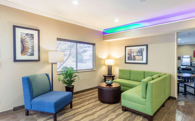 Comfort Inn Tulsa South-Woodlandhills