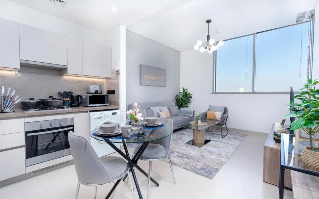 Whitesage - Elegant Apartment With Unobstructed City Views