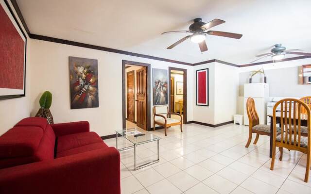 Tuanis Aparthotel