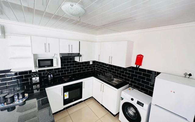 Safi Neat Apartment 9