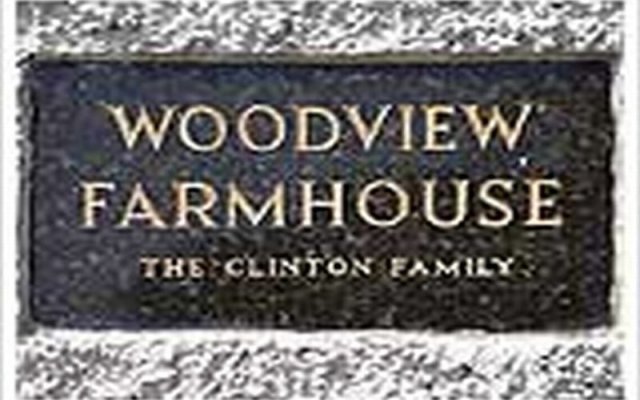 Clinton'S Woodview Farmhouse