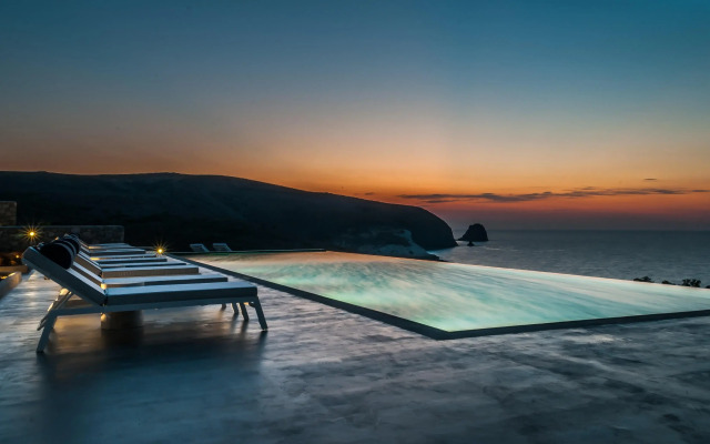 Milos Breeze Boutique Hotel