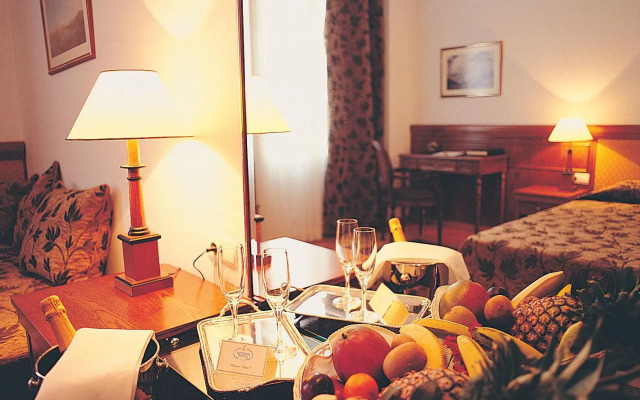 Minerva Premier Hotel