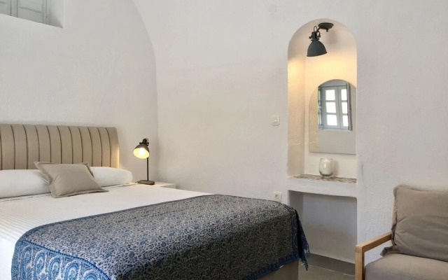 Timedrops Santorini Thira Villa