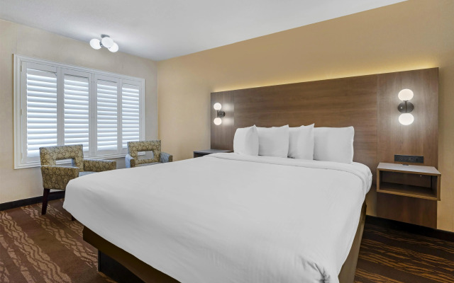 Best Western Plus Stovall's Inn