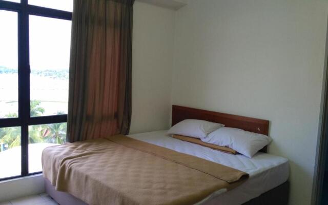 Lumut Apartment