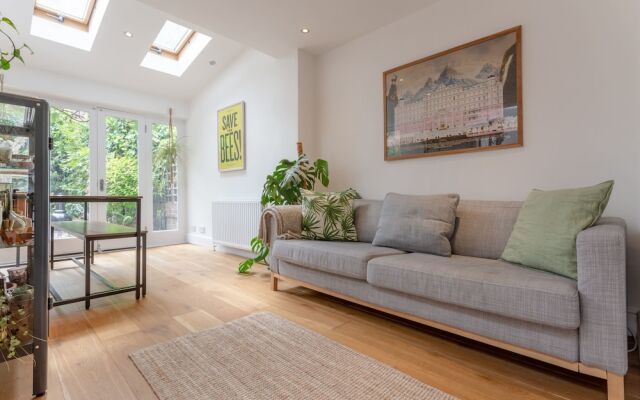 Stylish 2 Bedroom Apartment Stoke Newington