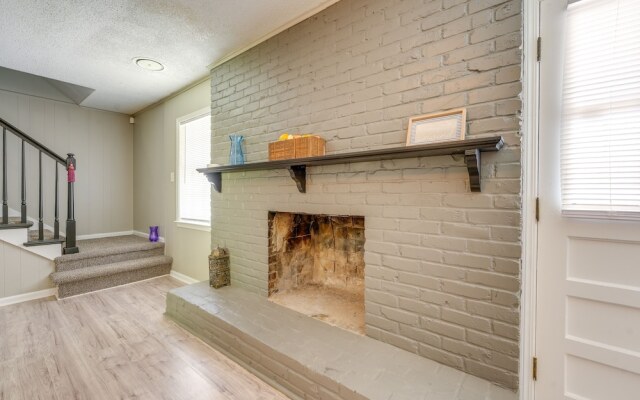 Memphis Vacation Rental - Walk to Graceland!