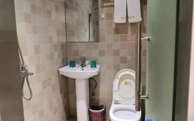 Lansheng Hotel