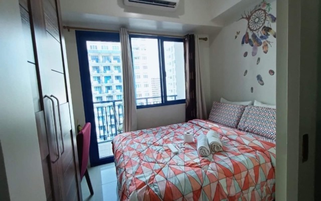 Jericho's Place at Sea Residences