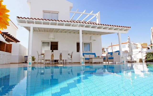 Margot Paralimni in Paralimni