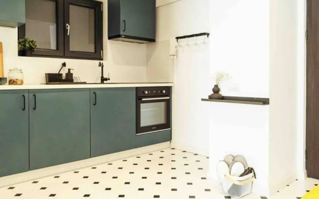 Bright 2BR Apartment - Top Location - City Balcony