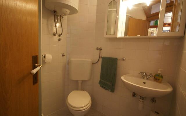 Coastal Apartment in Vis Near sea