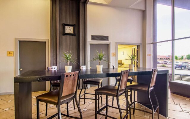 Quality Inn & Suites Denver Stapleton